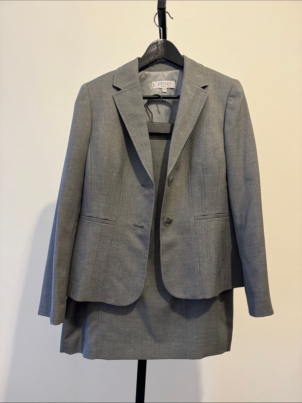Kasper Women's Light Gray Tailored Two-Piece Suit
